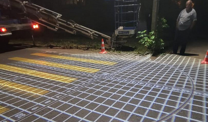 В Кимрском районе установили инновационные световые пешеходные переходы 
