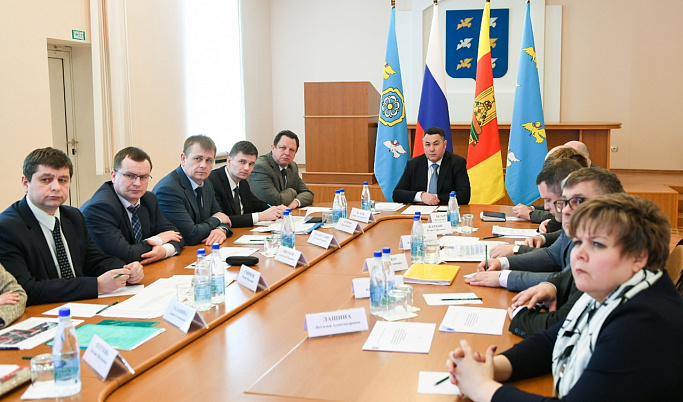 Игорь Руденя провёл совещание, посвященное восстановлению исторической части Торжка