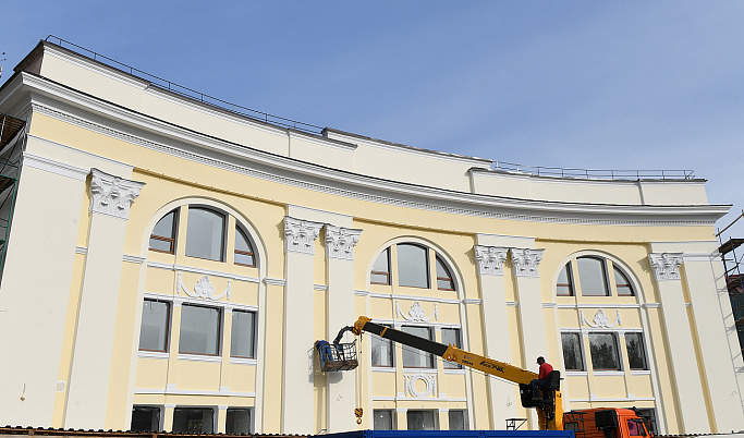 В Твери завершаются фасадные работы в новом здании областного ЗАГСа