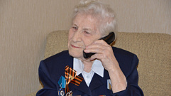 Игорь Руденя поздравил ветерана Марию Сидорову с 99-летием