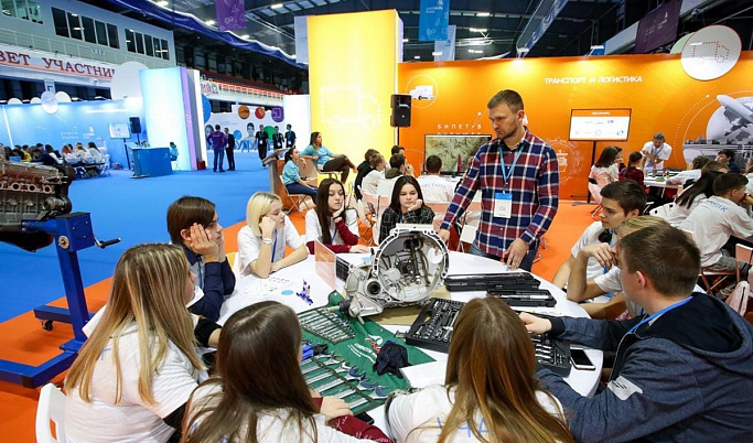 Более 700 школьников Тверской области прошли профориентацию 