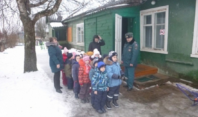 В Тверской области эвакуировали детский сад «Рябинка»