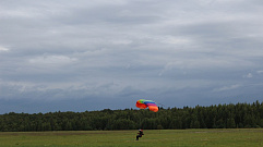 В Тверской области у парашютиста пропал парашют