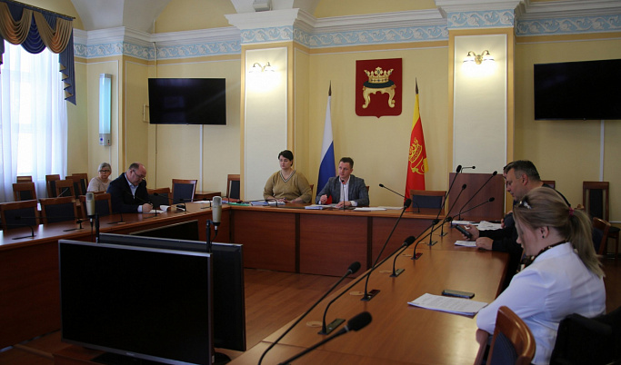 Тверские депутаты обсудили кандидатуры на присвоение звания Почетный гражданин города