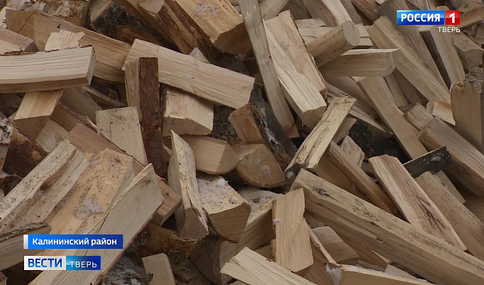 Проект «Подари дрова» продолжает свою работу в Тверской области