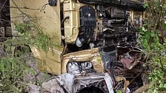 В Тверской области два человека погибли в аварии с грузовиком