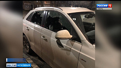 В Твери неизвестные разбили окна автомобиля Арсена Агамаляна