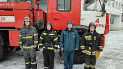 Огнеборцы спасли трех человек в Твери