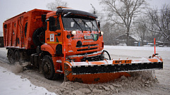 В Твери сотрудники ЖЭК круглосуточно очищают дворы и дороги от снега и гололеда