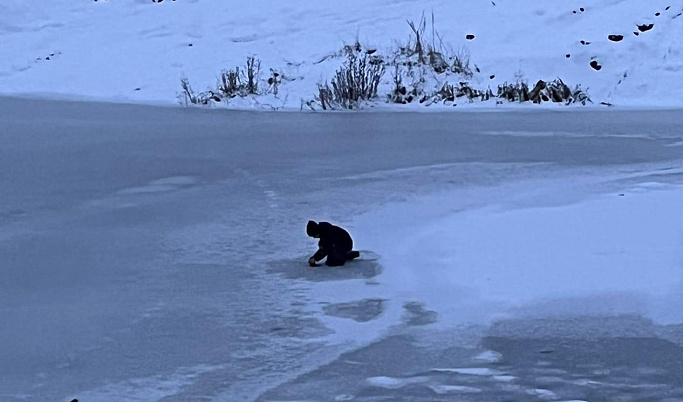 В Тверской области мальчик вышел на неокрепший лед