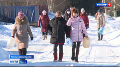 Жители деревни в Тверской области вынуждены топить снег, чтобы добыть воду 