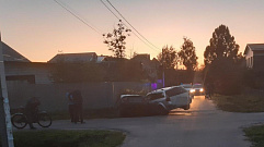 Два автомобиля вылетели в кювет в Твери