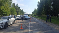 В Тверской области водитель «Опеля» зацепил обочину и устроил ДТП