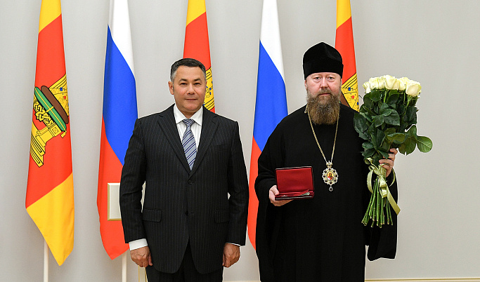 Игорь Руденя наградил владыку Филарета за многолетнее служение на тверской земле