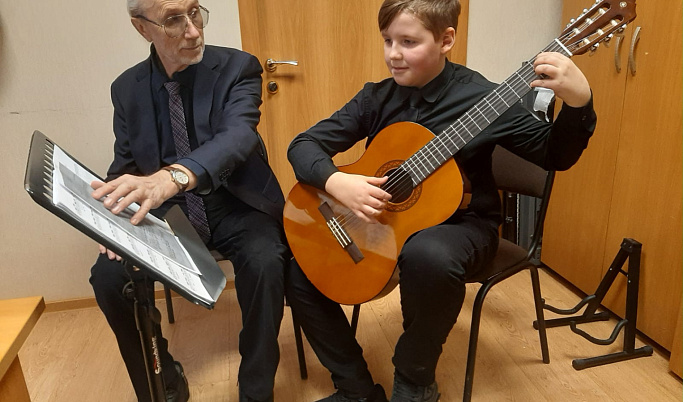 Тверскому педагогу музыкальной школы вручили государственную награду