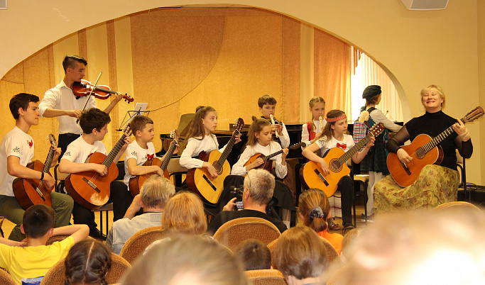 Гостей «Тверского переплета» традиционно встретит ансамбль «Мьюзик-Парад»