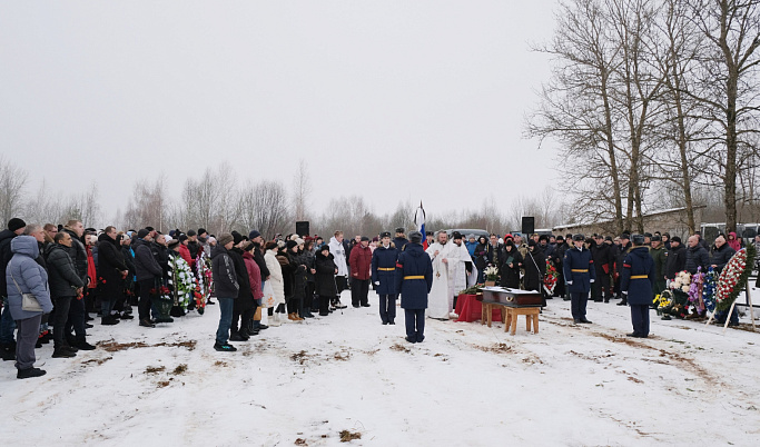 В Тверской области простились с 42-летним добровольцем Сергеем Бабаевым, погибшим на Украине