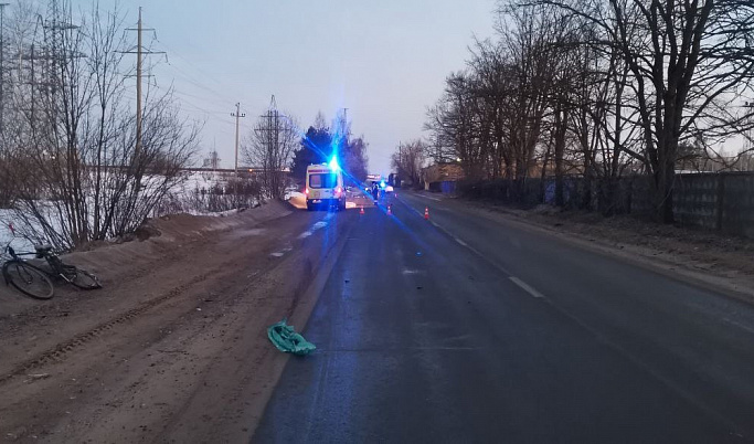 В Заволжском районе Твери насмерть сбили 63-летнюю велосипедистку