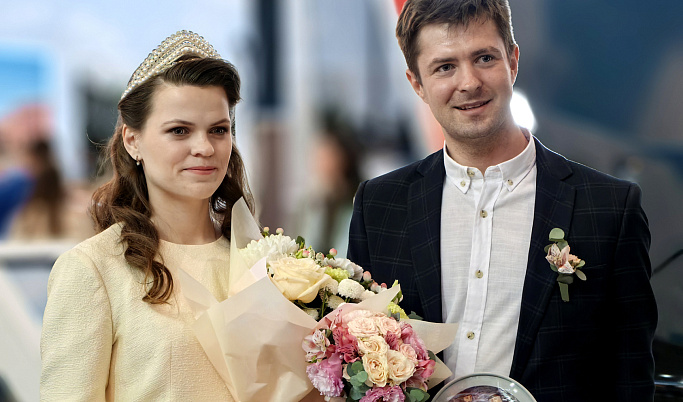 На Всероссийском свадебном фестивале в Москве ещё одна пара из Тверской области заключила брак