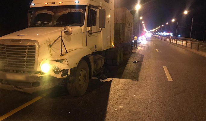 В ДТП с грузовиком в Тверской области погиб один человек