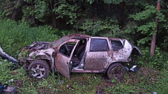 В ночном ДТП в Тверской области водителя выбросило из машины, он погиб