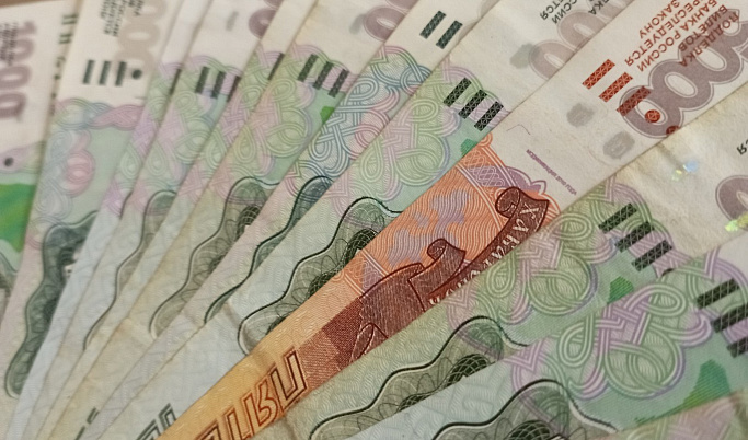 Два жителя Тверской области перевели на счета мошенников около 4 млн рублей