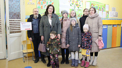 Жители Тверской области семьями ходят на избирательные участки