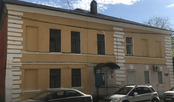 В Твери привели в порядок фасад дома на улице Пушкинская