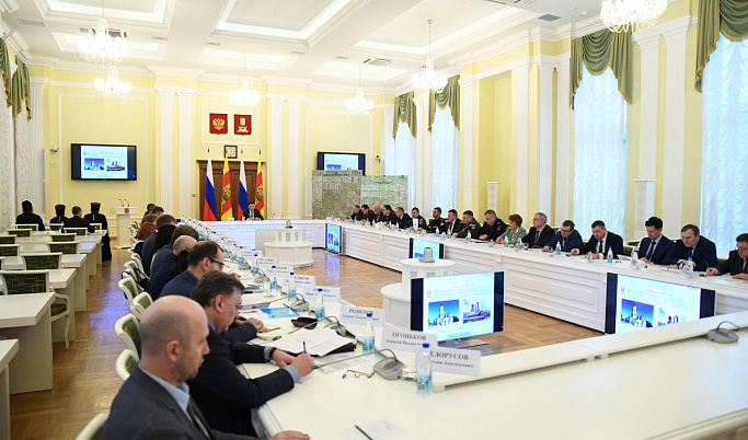 Игорь Руденя обсудил с главами муниципалитетов безопасность в период праздников