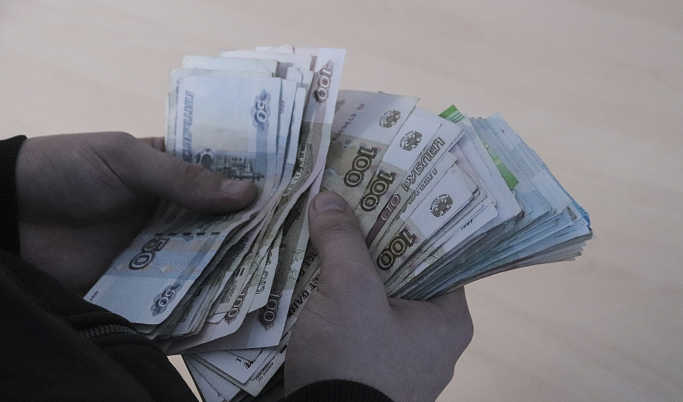 За три дня ОПГ мошенников похитило у пожилых жителей Тверской области почти 2 млн рублей