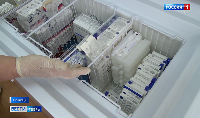 Вакцинация от коронавируса продолжается в Тверской области 