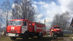 В Тверской области горели восемь построек