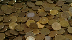 Жительницу Торжка подозревают в краже коллекции юбилейных монет
