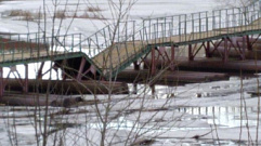 В Конаково обрушился мост, по которому дети ходят в школу и садик