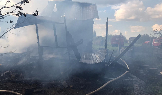 В Тверской области мужчина сжег баню москвича стоимостью 1,3 млн рублей
