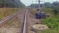 Трактор и поезд столкнулись в Тверской области
