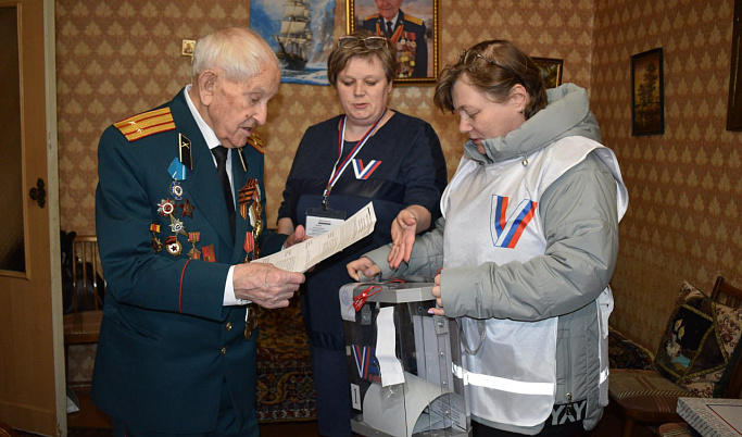 В Твери ветераны ВОВ голосуют на выборах президента