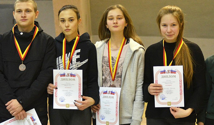 В Твери прошли отборочные соревнования на Кубок России по шорт-треку