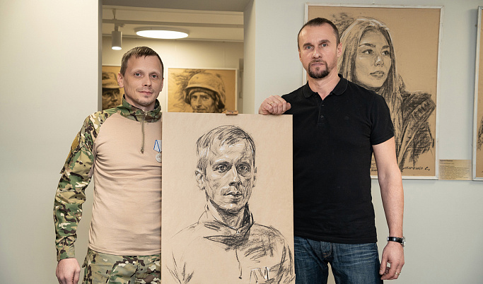В Твери открылась выставка «Уголь Донбасса» о героях СВО