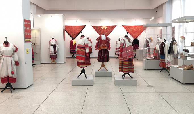 В Тверь из Рязани привезли уникальную коллекцию народных костюмов
