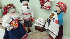 В Осташкове заработала передвижная выставка народной куклы в рамках Года культурного наследия народов России