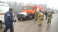 В Тверской области после столкновения с грузовиком погиб водитель легковушки