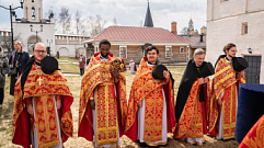 В Тверской области церковную службу провели клирики Африканского экзархата и Филиппинской и Вьетнамской епархии 