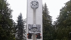 Обелиск Славы в Тверской области разрисовали свастикой
