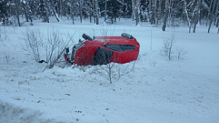 Попавшего в ДТП водителя спасли в Тверской области