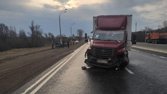 В Торжокском районе «ГАЗ» столкнулся с автомобилем «Опель»