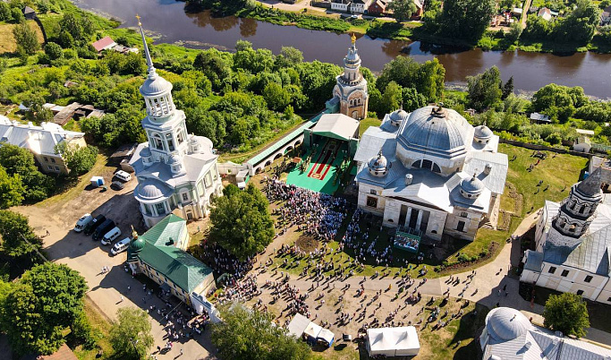 Прямая трансляция празднования 450-летия перенесения мощей Ефрема Новоторжского