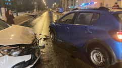В Твери 23-летний водитель, не уступив дорогу, спровоцировал аварию