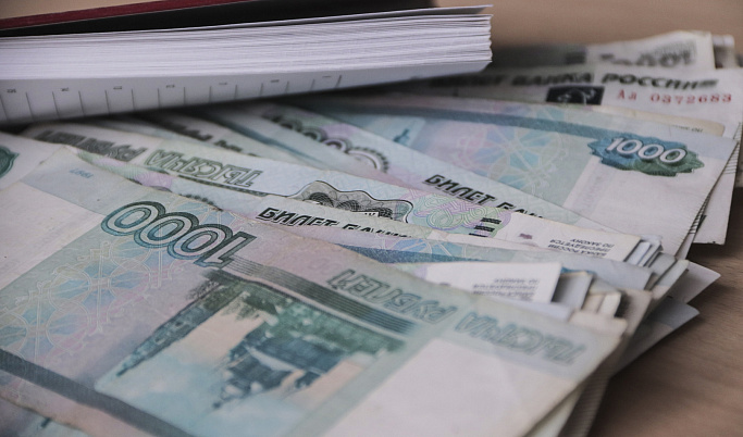 Житель Вышнего Волочка хотел открыть брокерский счет и потерял 1,6 млн рублей