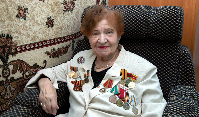 В Твери 98 лет исполнилось ветерану Галине Михайловне Макеевой